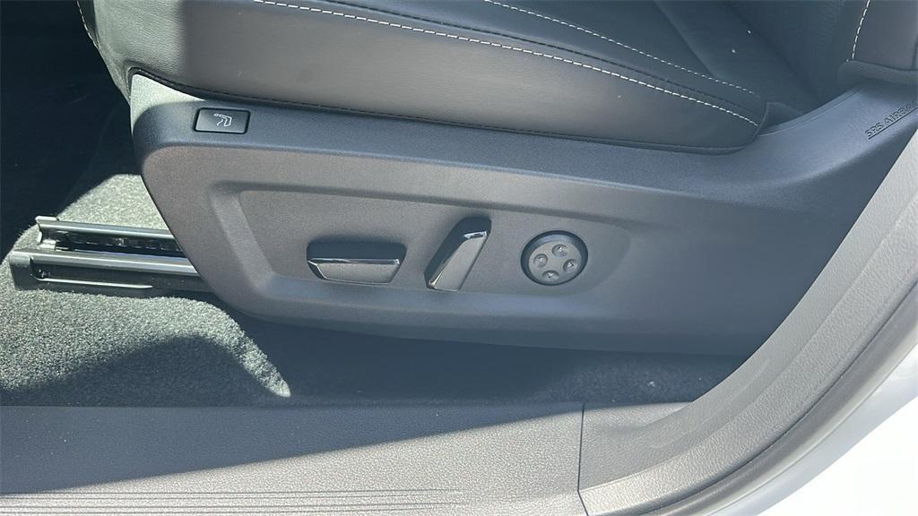 new 2025 Nissan Murano car, priced at $51,218