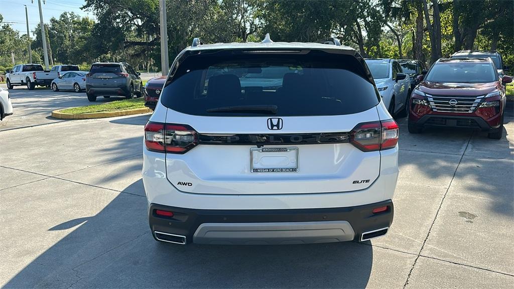 used 2023 Honda Pilot car, priced at $42,988