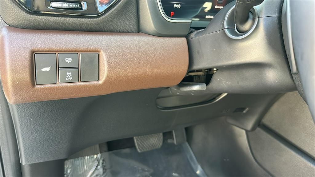 used 2023 Honda Pilot car, priced at $42,988