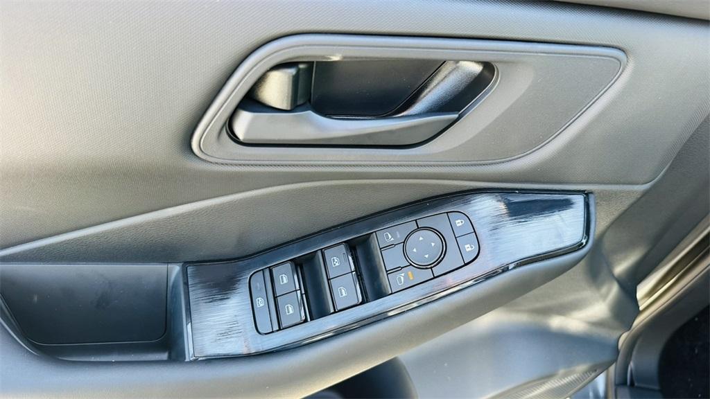 new 2025 Nissan Rogue car, priced at $29,601
