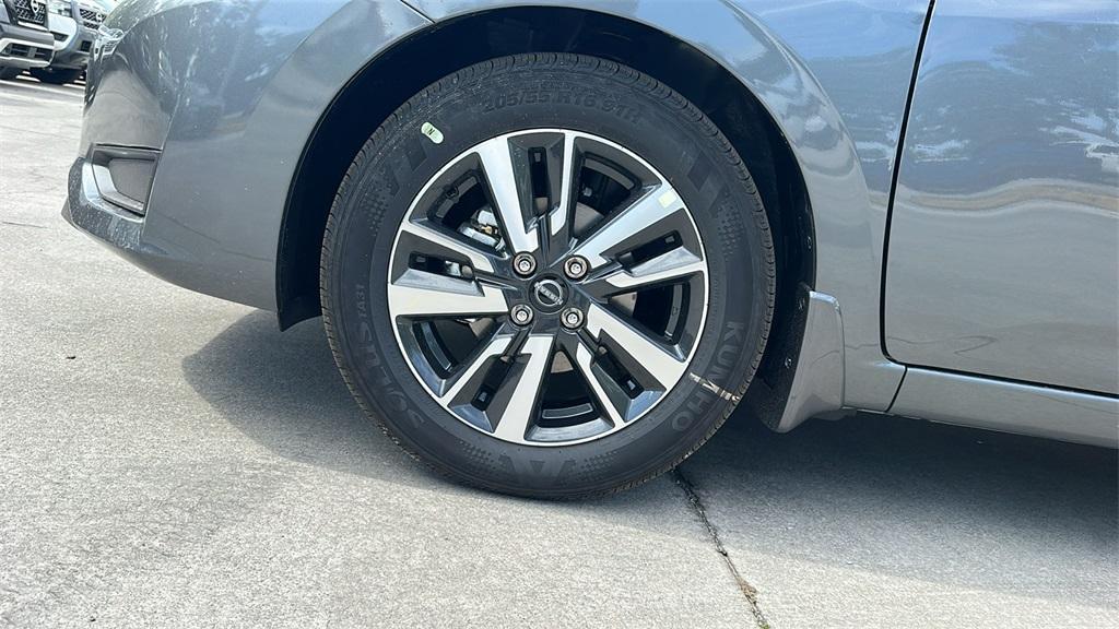new 2025 Nissan Versa car, priced at $21,538