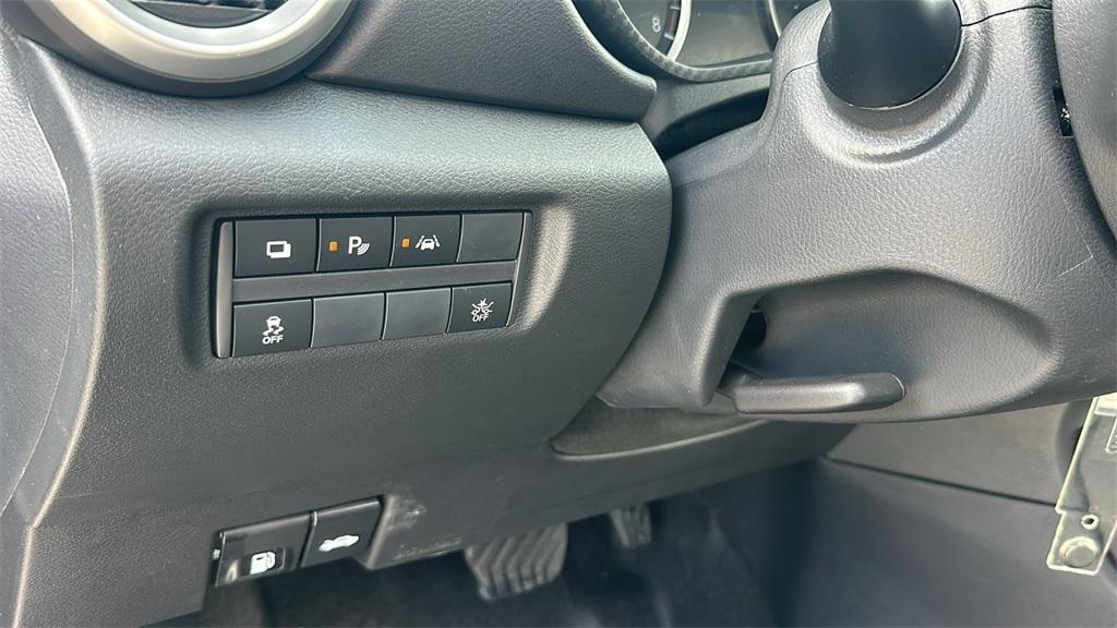 new 2025 Nissan Versa car, priced at $21,538