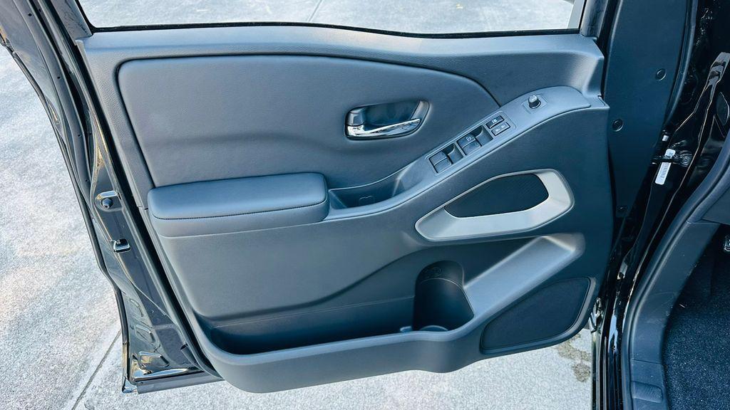 new 2025 Nissan Frontier car, priced at $33,953