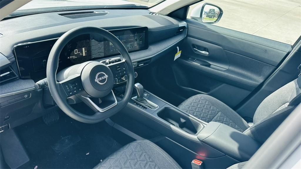 new 2025 Nissan Kicks car, priced at $24,848