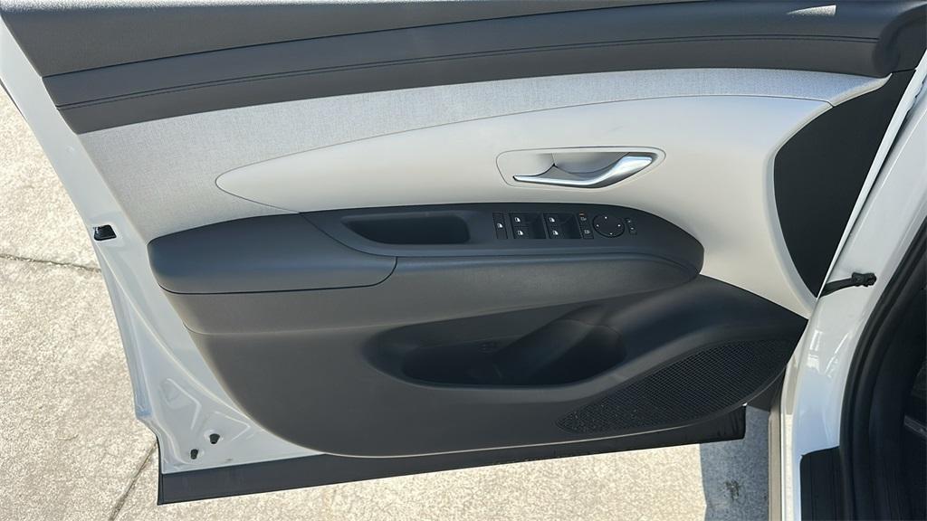 used 2025 Hyundai Tucson car, priced at $28,895