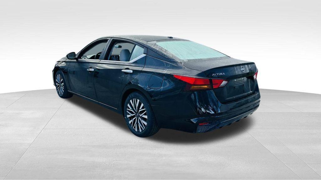 new 2025 Nissan Altima car, priced at $26,370