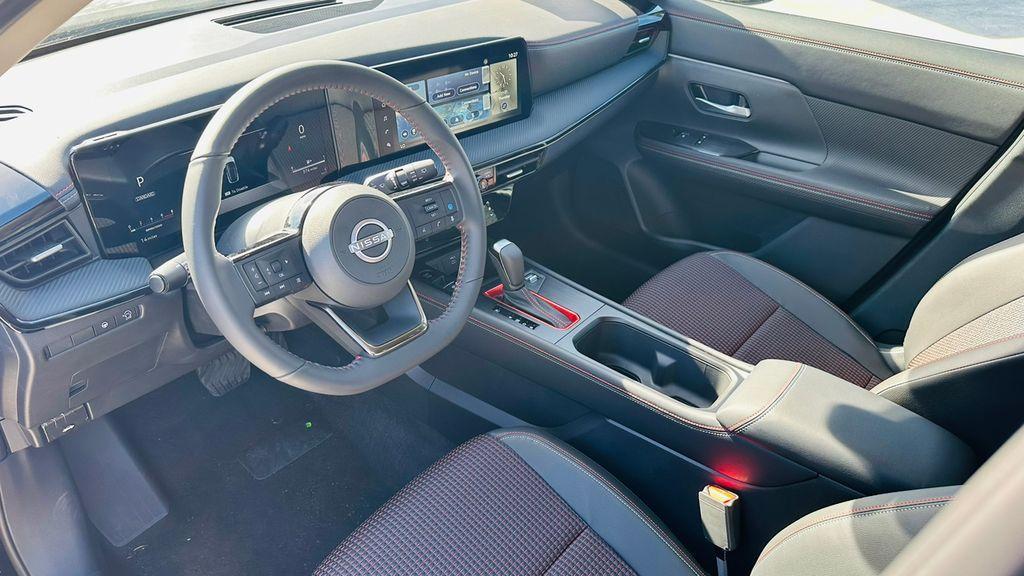 new 2025 Nissan Kicks car, priced at $27,094