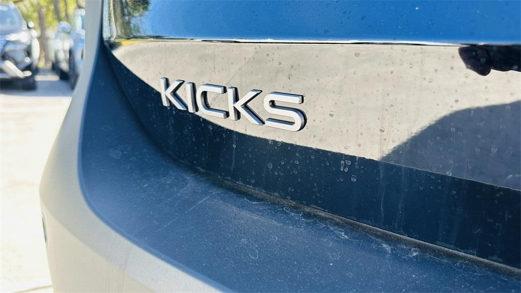 new 2025 Nissan Kicks car, priced at $29,294
