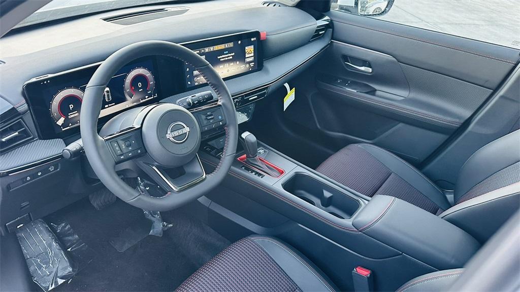 new 2025 Nissan Kicks car, priced at $28,620