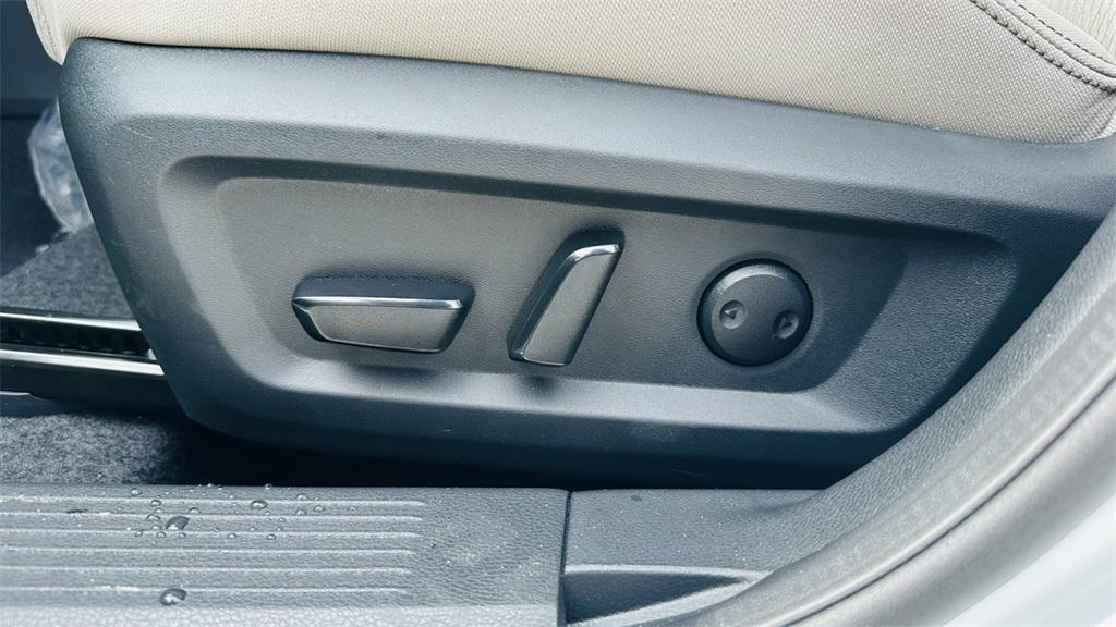 new 2025 Nissan Rogue car, priced at $32,312
