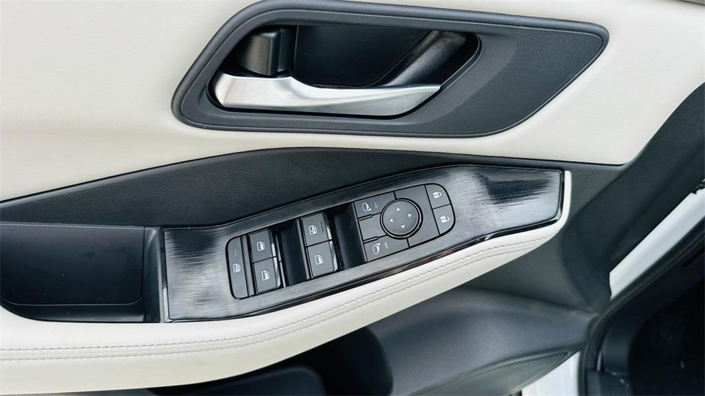 new 2025 Nissan Rogue car, priced at $32,312
