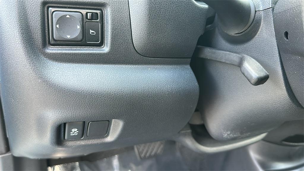 used 2015 Nissan Versa Note car, priced at $9,488