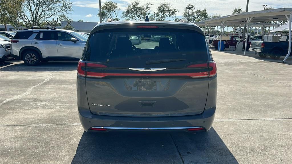 used 2022 Chrysler Pacifica car, priced at $20,000