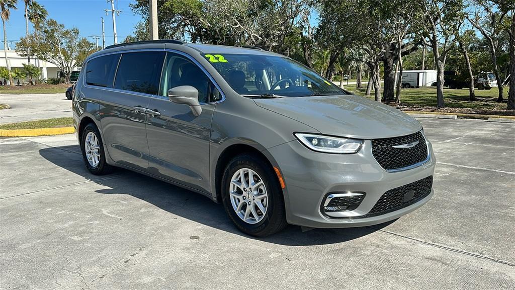 used 2022 Chrysler Pacifica car, priced at $20,000