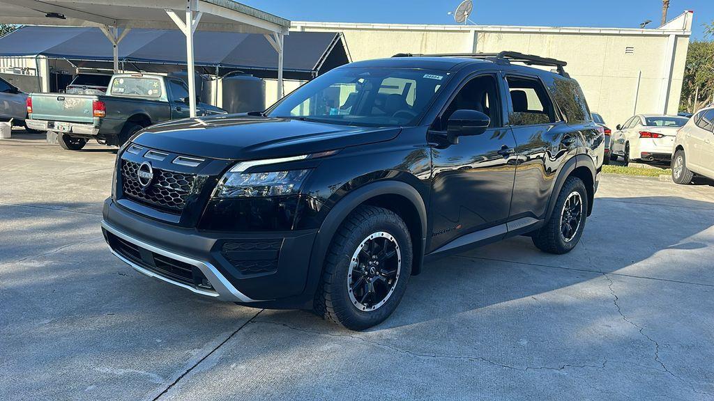 new 2025 Nissan Pathfinder car, priced at $41,492