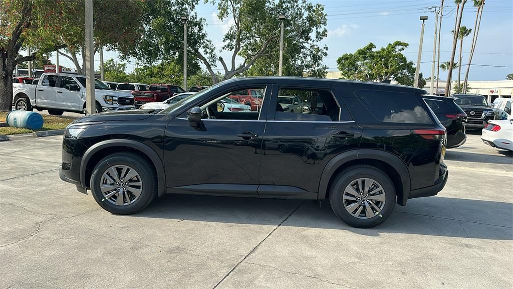 new 2025 Nissan Pathfinder car, priced at $35,853