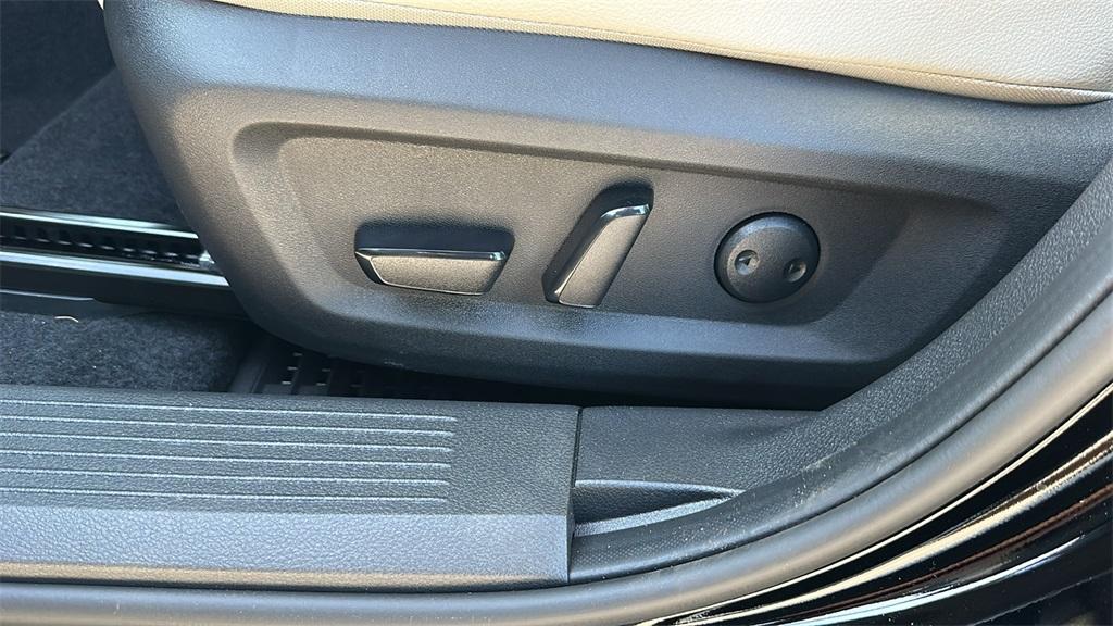 new 2025 Nissan Rogue car, priced at $40,356