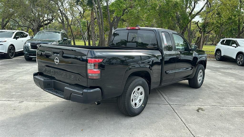 new 2025 Nissan Frontier car, priced at $30,652