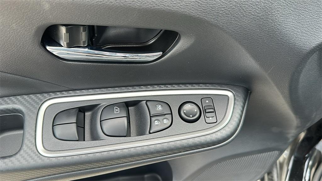 new 2025 Nissan Versa car, priced at $22,751
