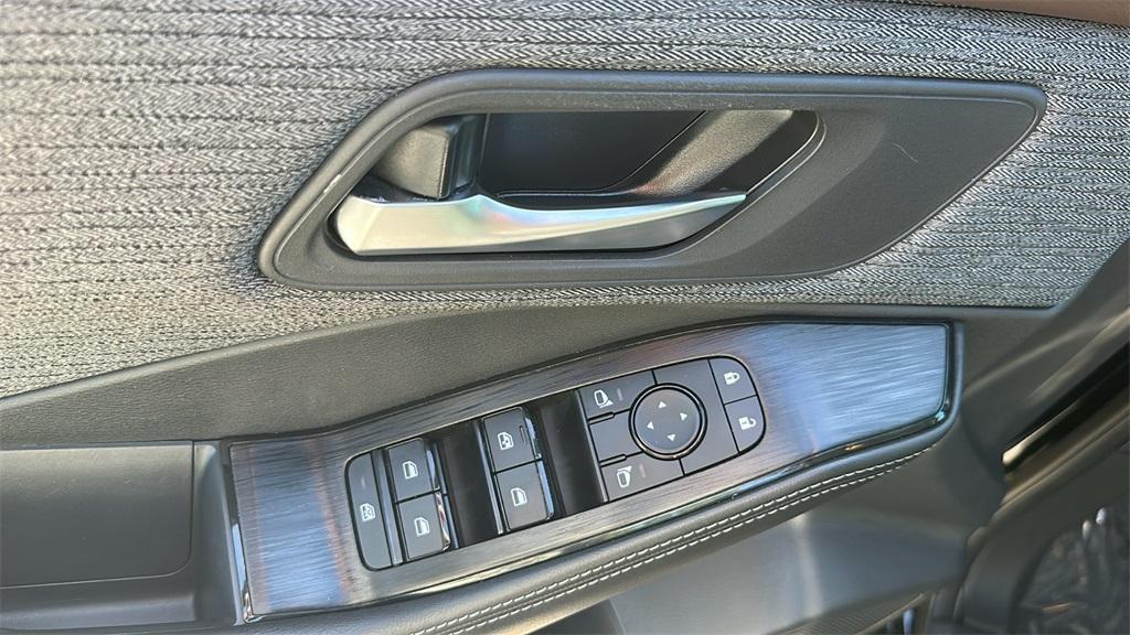 used 2022 Nissan Rogue car, priced at $20,488