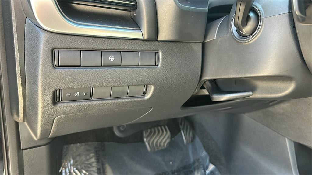 used 2022 Nissan Rogue car, priced at $20,488