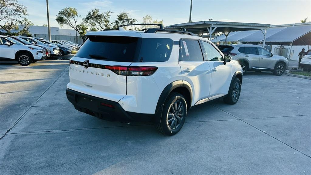 new 2025 Nissan Pathfinder car, priced at $36,925
