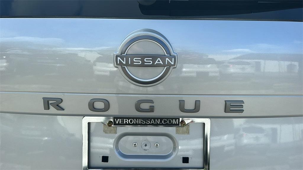 used 2025 Nissan Rogue car, priced at $26,900