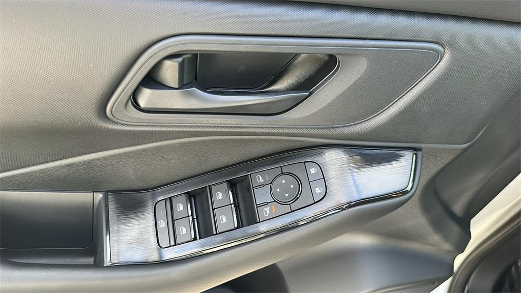 used 2025 Nissan Rogue car, priced at $26,900