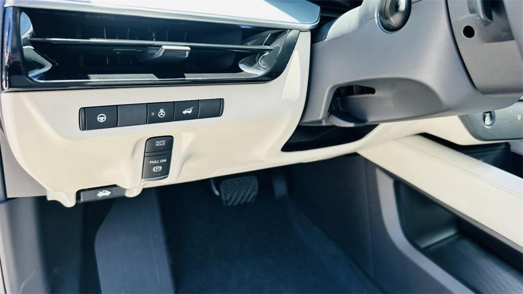 new 2025 Nissan Murano car, priced at $47,175