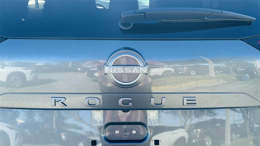 new 2025 Nissan Rogue car, priced at $30,401