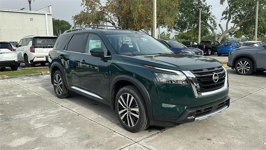 new 2025 Nissan Pathfinder car, priced at $49,596