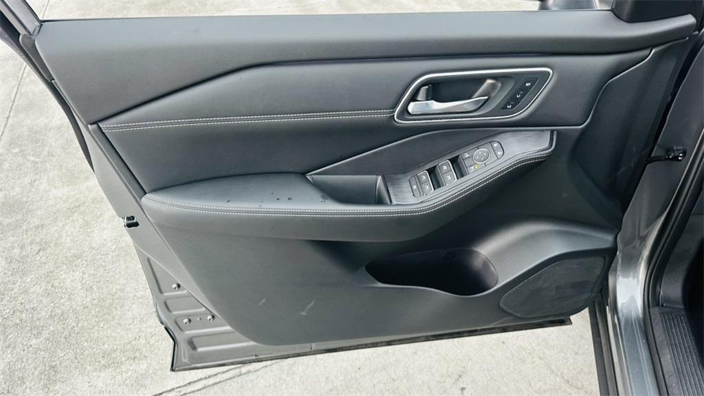new 2026 Nissan Rogue car, priced at $39,660
