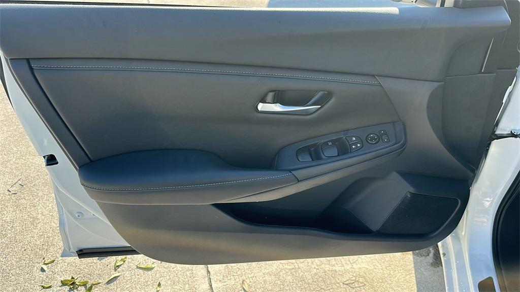 used 2025 Nissan Sentra car, priced at $21,259