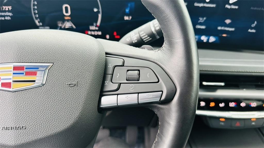 used 2024 Cadillac XT4 car, priced at $33,112