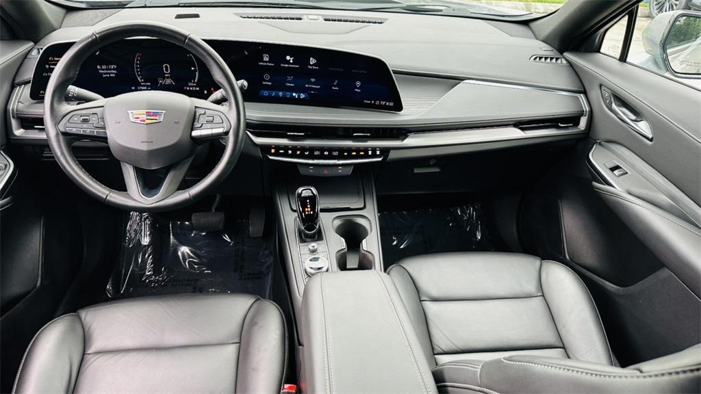 used 2024 Cadillac XT4 car, priced at $33,112
