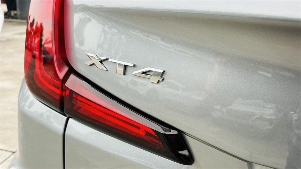 used 2024 Cadillac XT4 car, priced at $33,112
