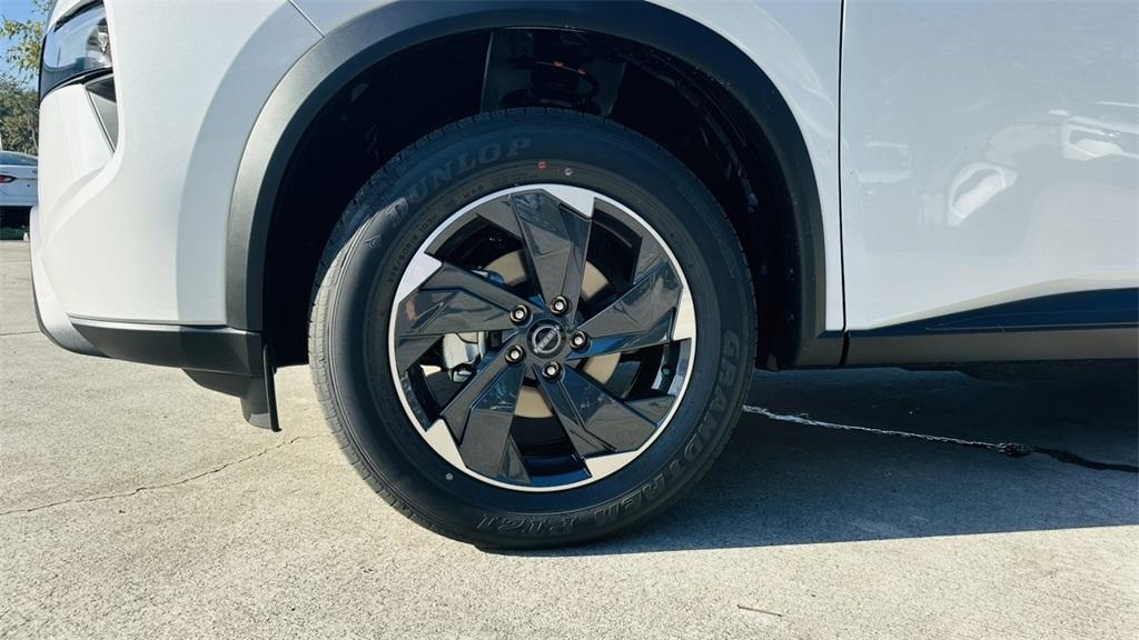 new 2025 Nissan Rogue car, priced at $32,859