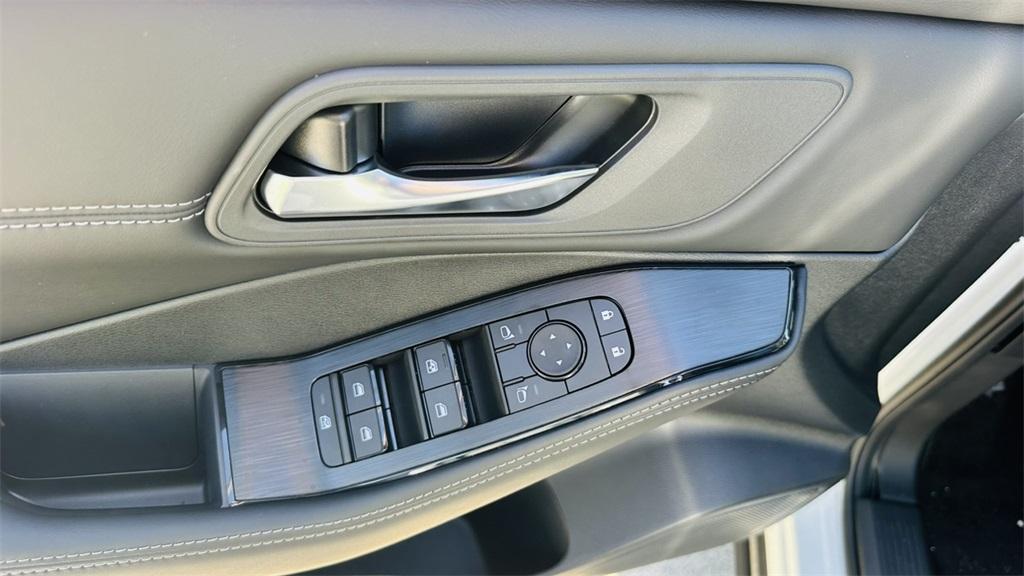 new 2025 Nissan Rogue car, priced at $32,859