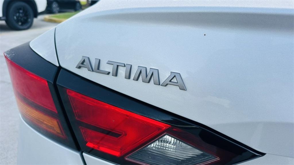 new 2025 Nissan Altima car, priced at $29,489