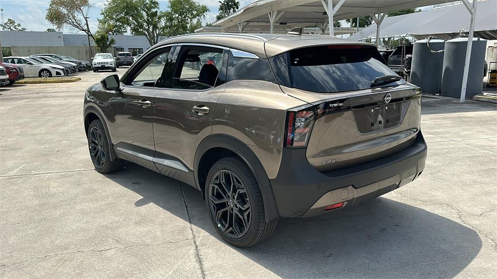 new 2025 Nissan Kicks car, priced at $27,968