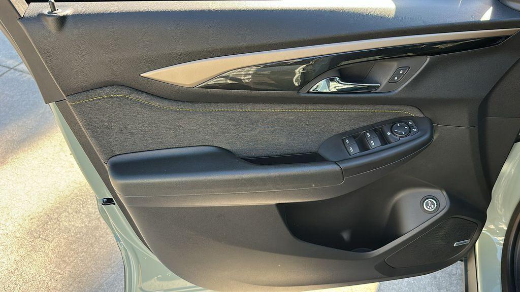 used 2025 Chevrolet TrailBlazer car, priced at $25,475