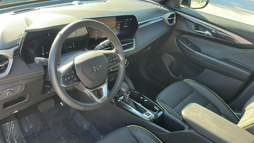 used 2025 Chevrolet TrailBlazer car, priced at $25,475