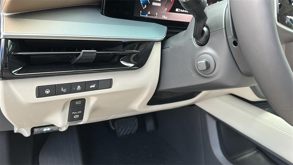 new 2025 Nissan Murano car, priced at $50,727