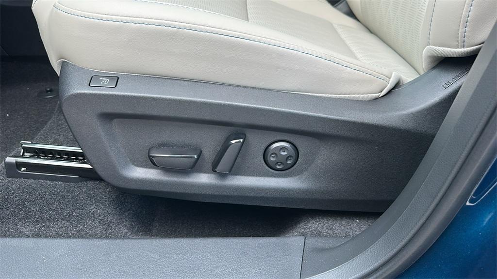 new 2025 Nissan Murano car, priced at $50,727