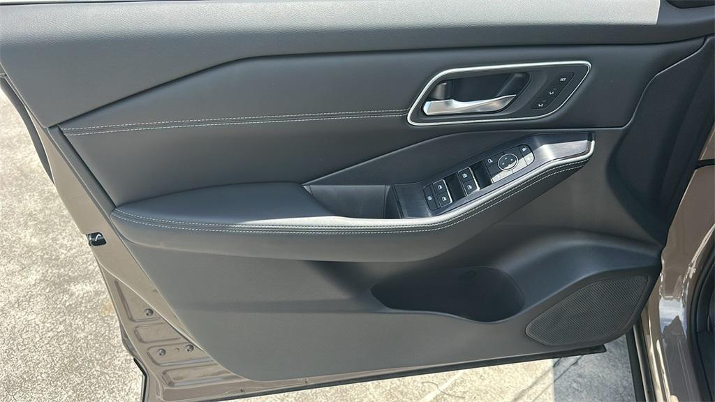 new 2025 Nissan Rogue car, priced at $41,461