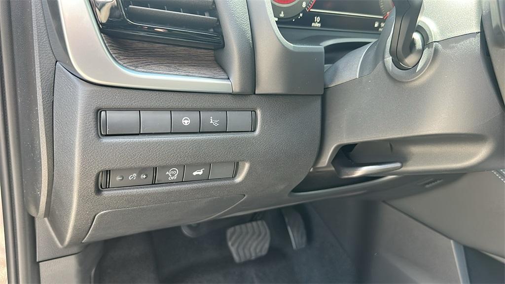 new 2025 Nissan Rogue car, priced at $41,461