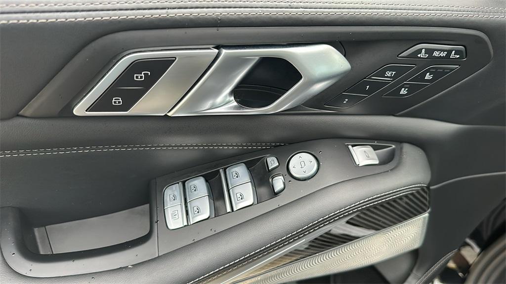 used 2023 BMW X7 car, priced at $79,999