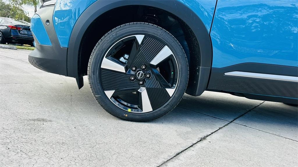 new 2025 Nissan Kicks car, priced at $29,791
