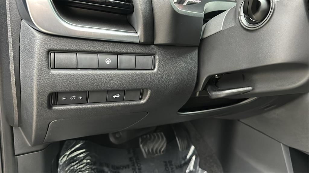 used 2022 Nissan Rogue car, priced at $21,400