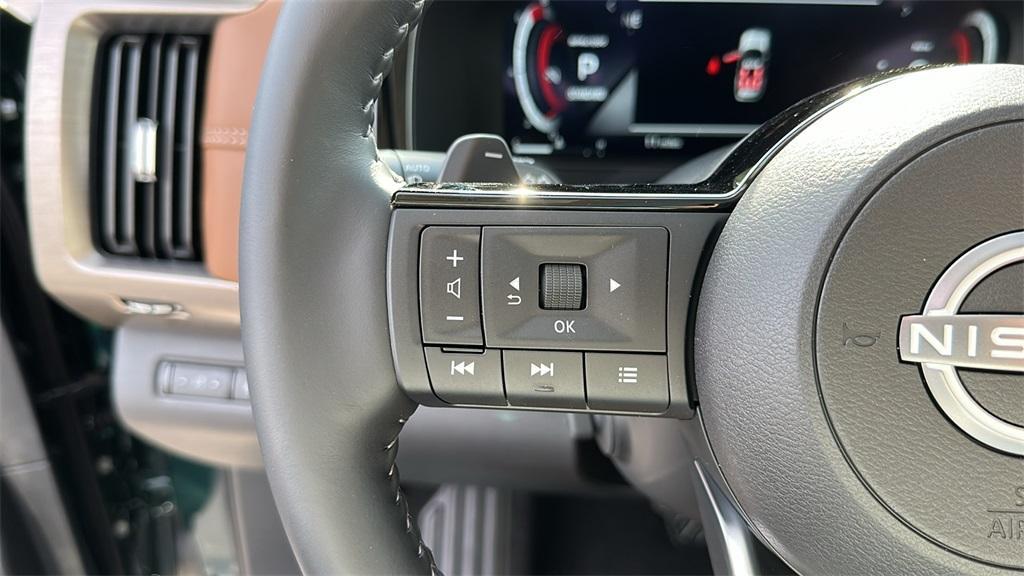 new 2025 Nissan Pathfinder car, priced at $49,596